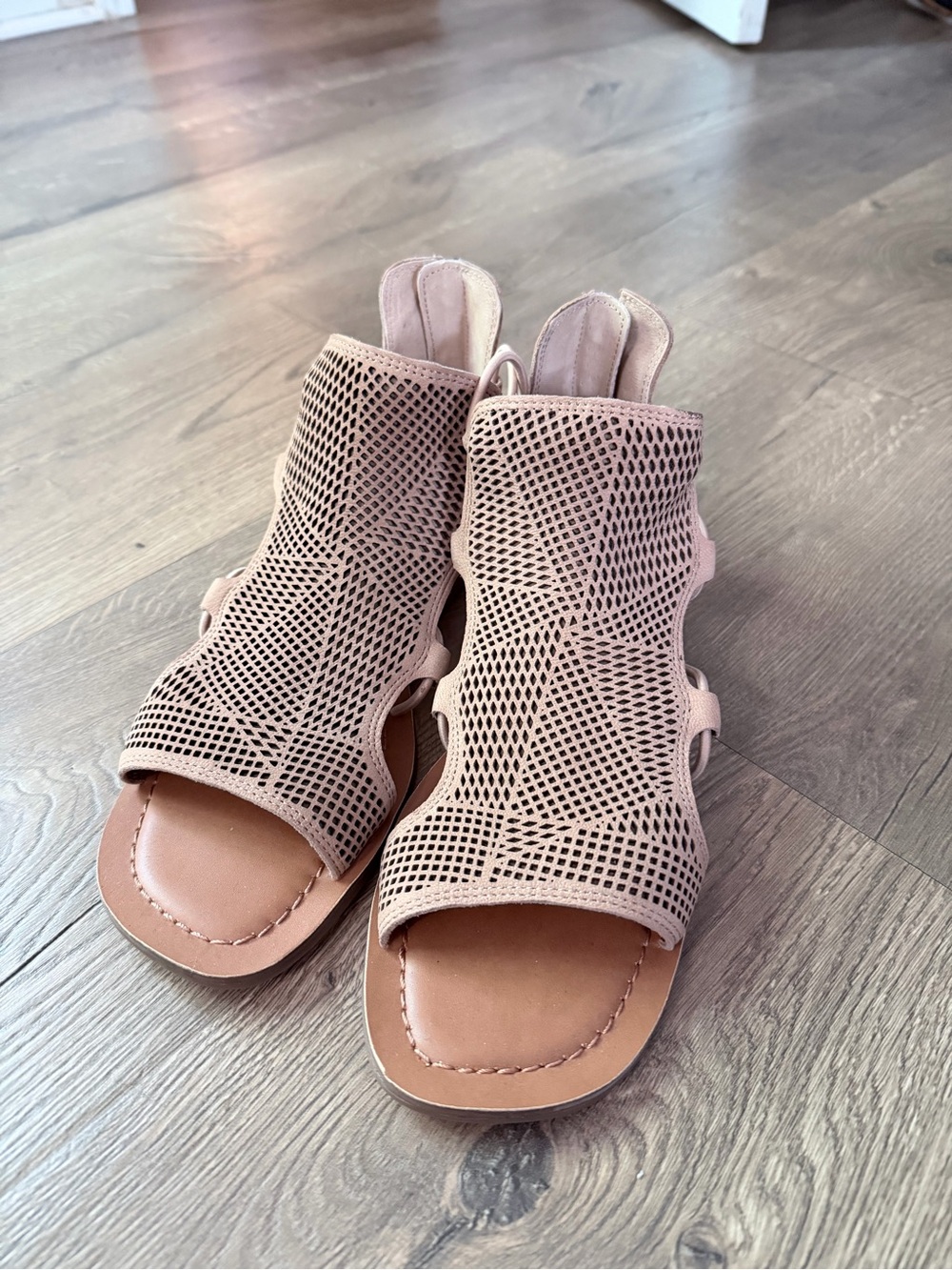 Women's Open-Toe Perforated Ankle Sandals in Blush